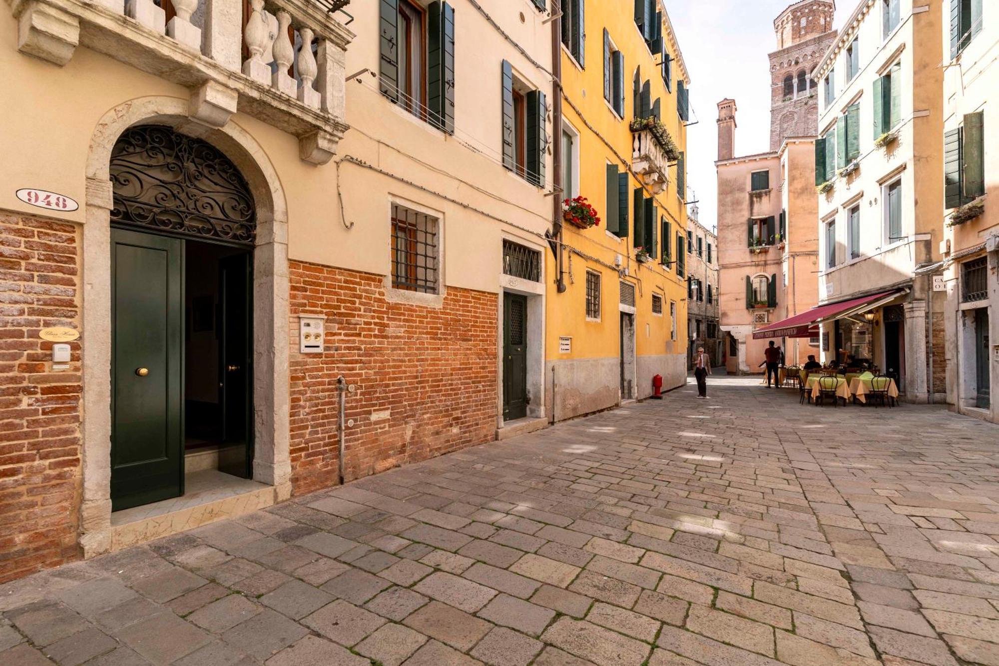 Appartement Glass House - Loft 2 Minutes To Rialto Bridge & View